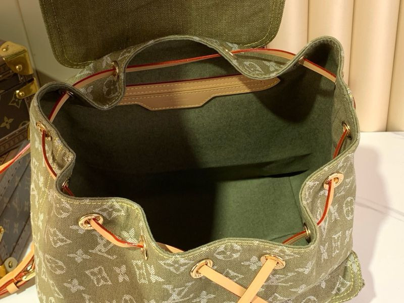 l0vis Vvtt0n monogram excursion backpack