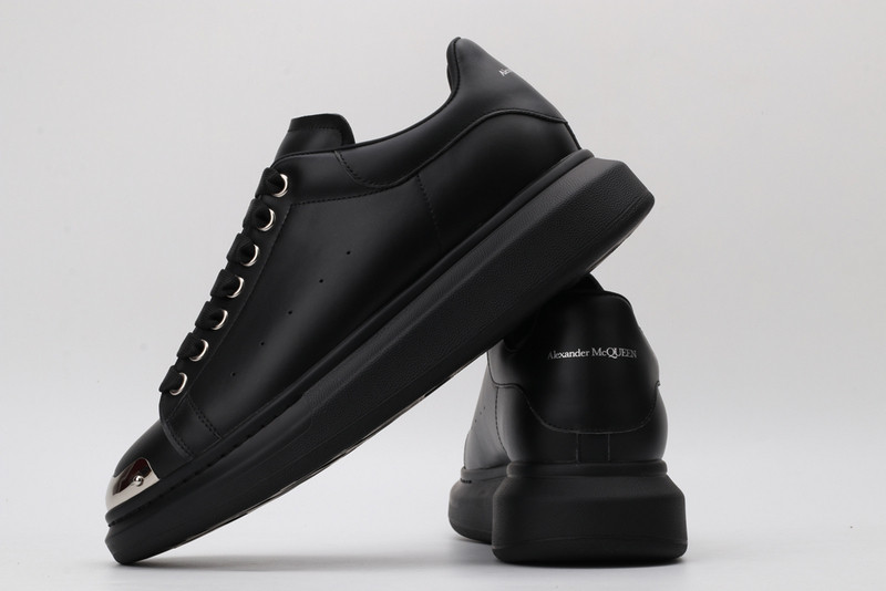 ALEXANDER MCQUEEN SNEAKER