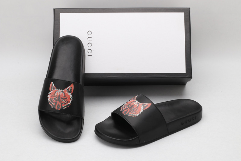 GUC LEATHER SLIDE
