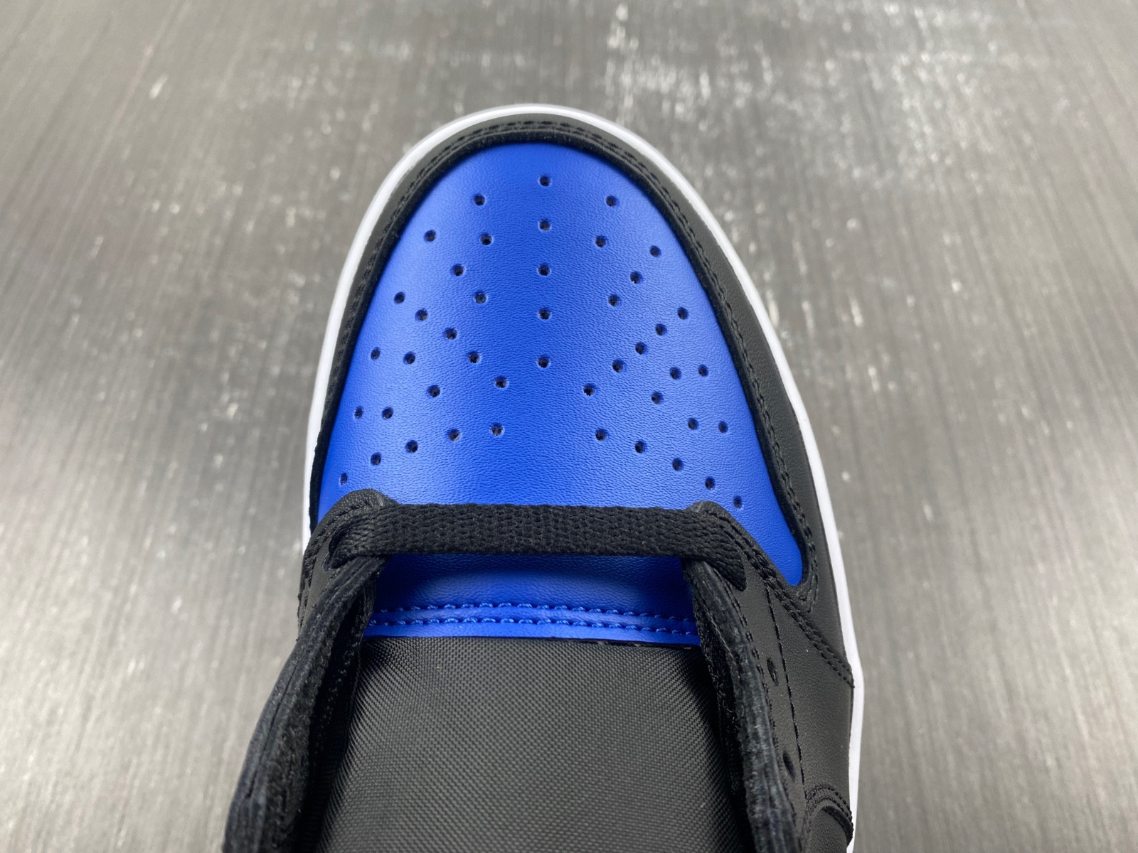 Jordan 1 Retro Low Royal (2015) - 705329-004
