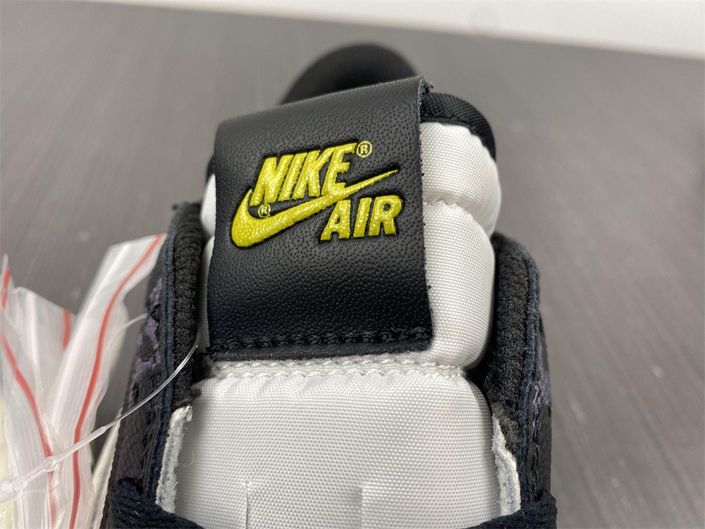 Travis Scott Fragment Air Jordan 1 Low OG CM7866-126