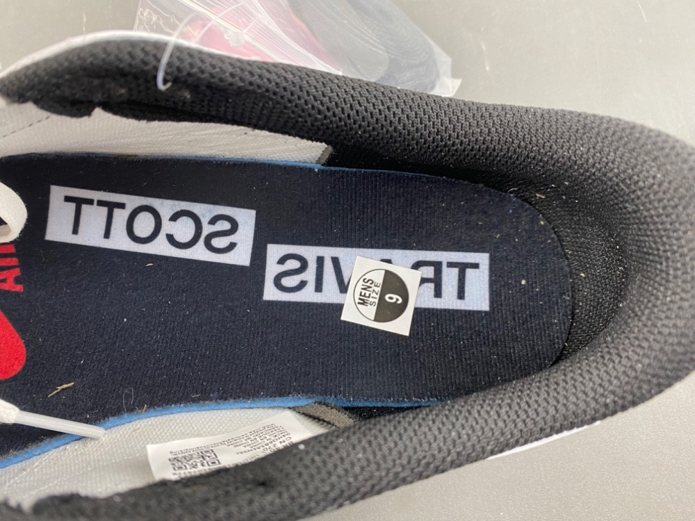 Travis Scott x AJ 1 Low Black White Phantom XZ6868 002