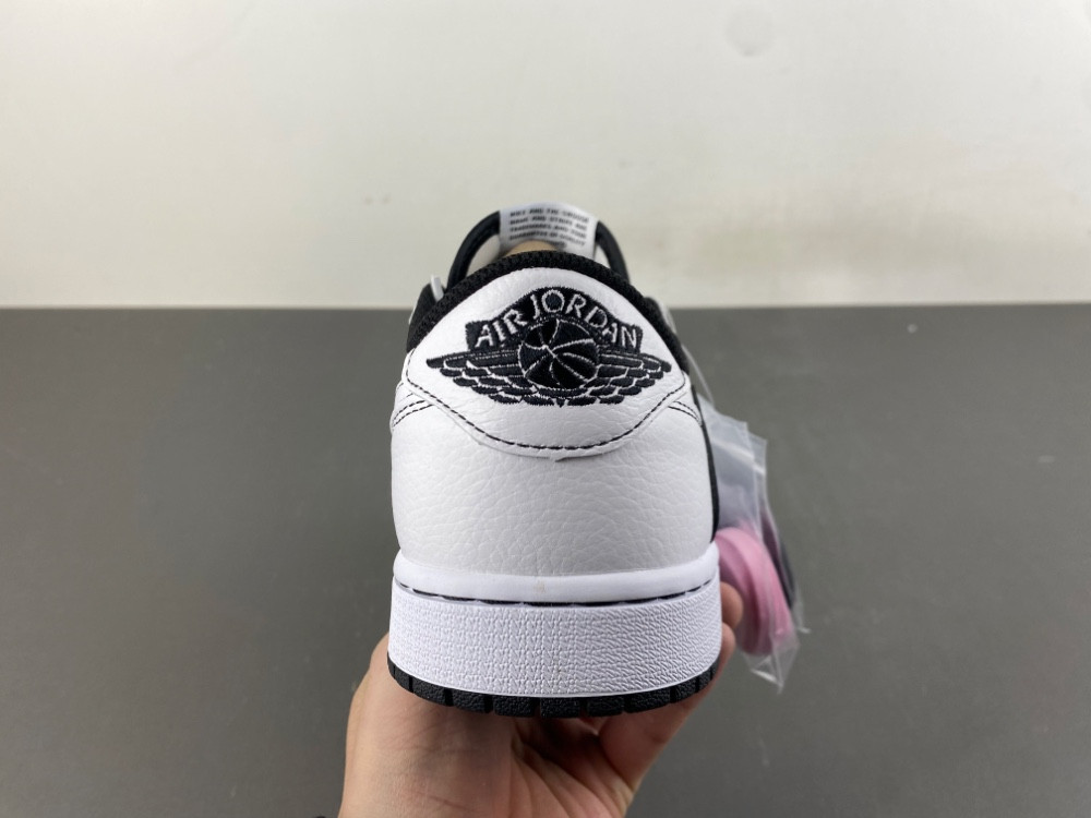 Travis Scott x AJ 1 Low Black White Phantom XZ6868 002