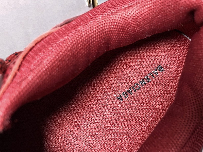 Ba*len*cia*ga triple s ecba800616h